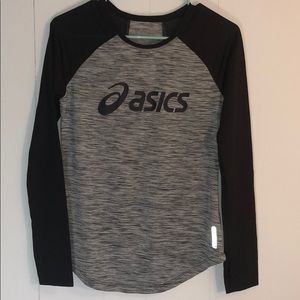 ASICS workout top with mesh sleeves